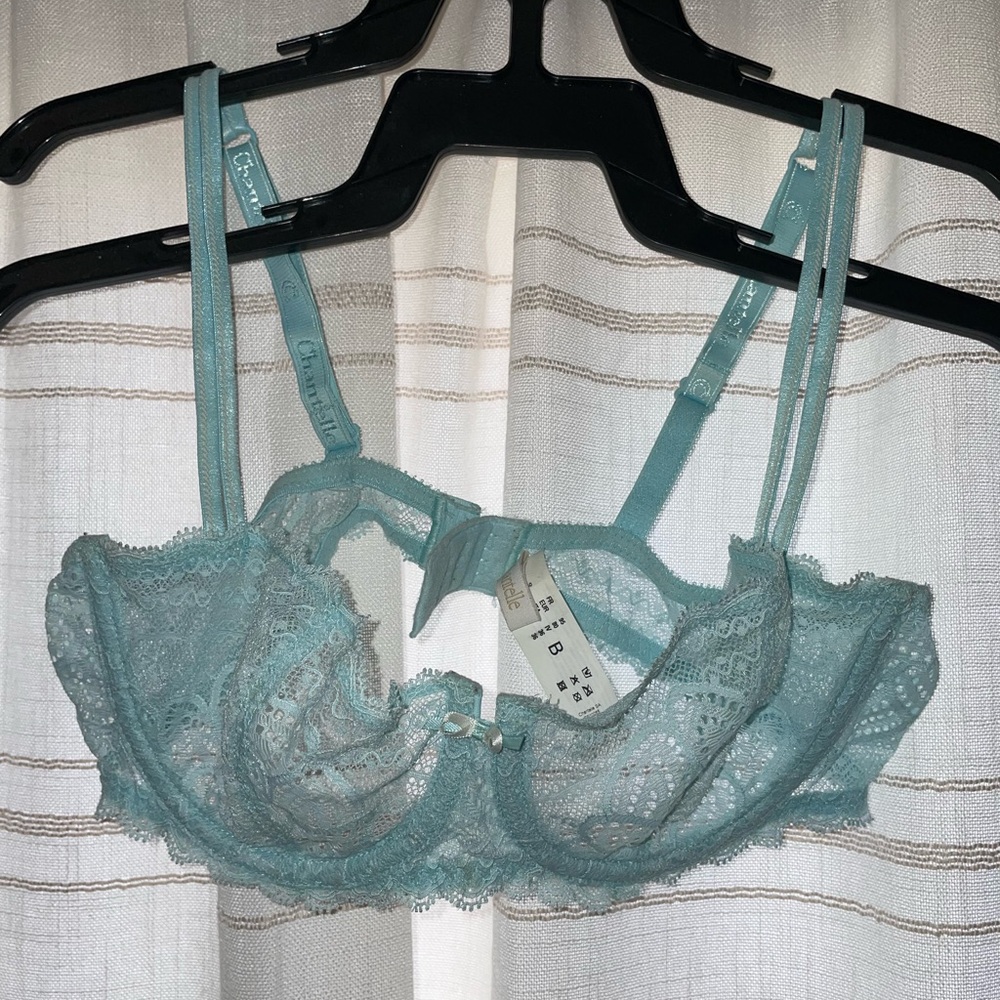 Chantelle Lace Underwire Bra,36 B